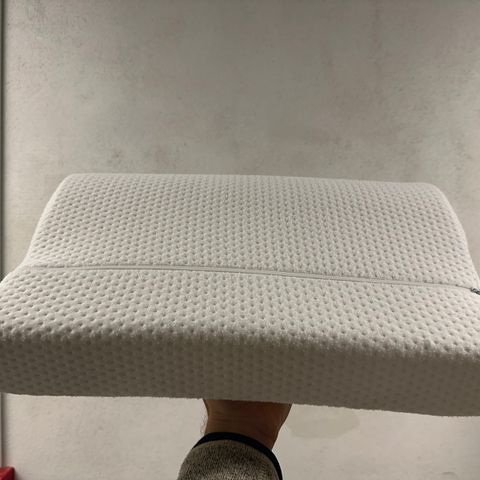 Kontur Viscoelastic Ergonomisk pute offwhite