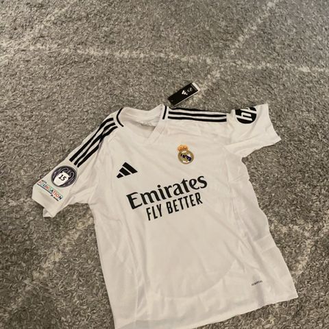 Real Madrid drakt