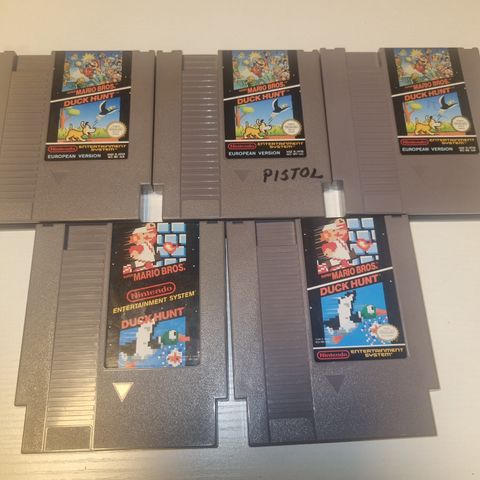 5 eksemplarer av Super Mario Bros 1/ Duck hunt