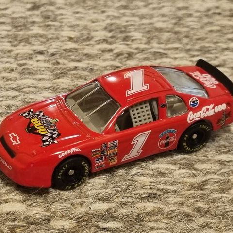 1996 Chevrolet Monte Carlo med Coca-Cola reklame