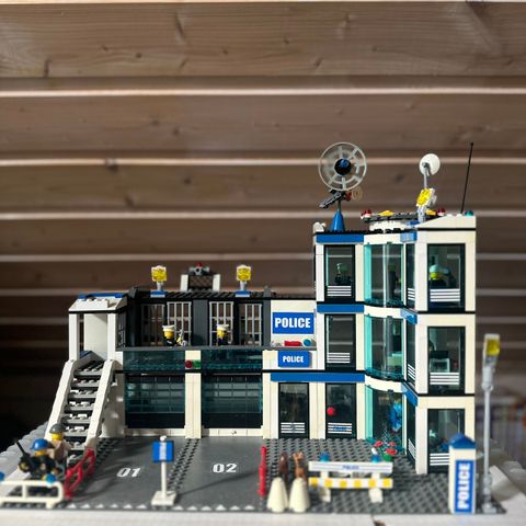 Lego City politi sett (7498+ mer)