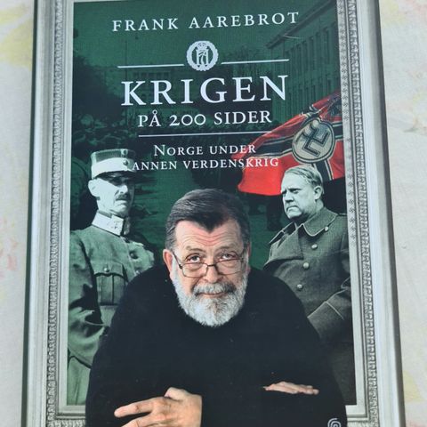 Krigen på 200 Sider.  Frank Aarebrot