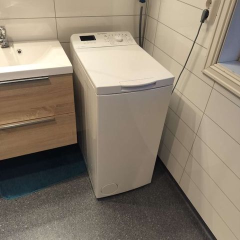 Nesten ny Indesit vaskemaskin