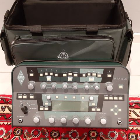 Kemper profiler med bag