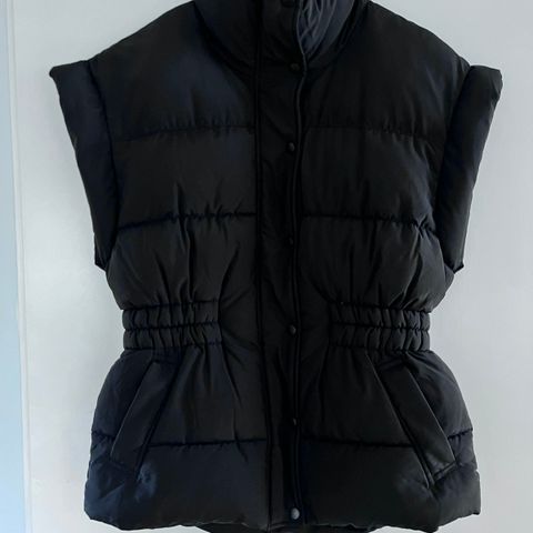 Vest - Gina Tricot