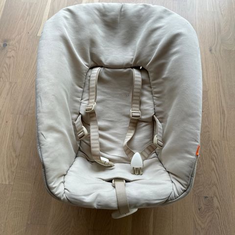 Stokke newborn seat