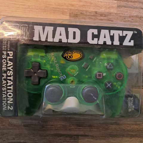 Mad Catz PS2 kontroller