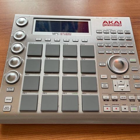 AKAI professional MPC STUDIO