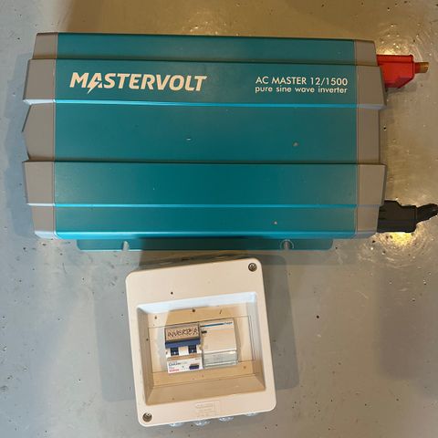 Mastervolt AC Master 12V 1500W inverter