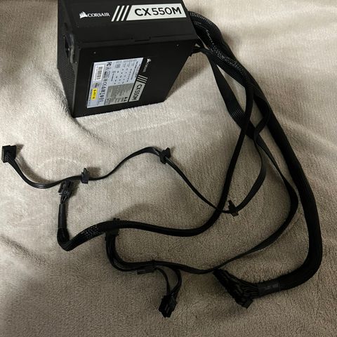 Corsair CX 550 M