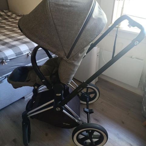 Cybex Priam