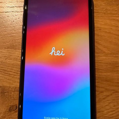 iPhone XR 100% strøken