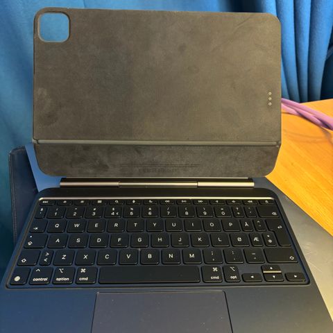 IPAD MAGIC KEYBOARD 11 BLACK