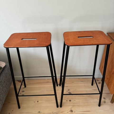 2 Adam Stool barkrakker fra Frama