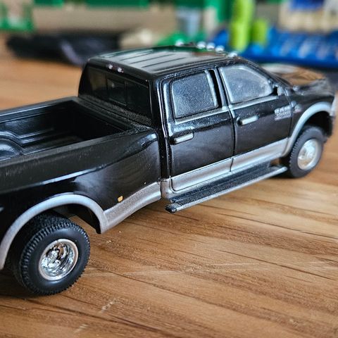 1:64 pick up'er