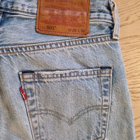 Levis 501 (W26, L30)