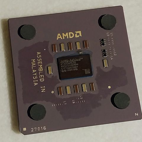 AMD Athlon Thunderbird 1,3 GHz til salgs