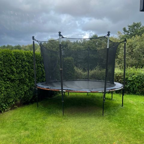 Trampoline