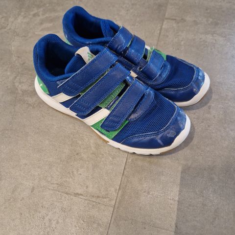 Adidas gymsko / innesko gis bort