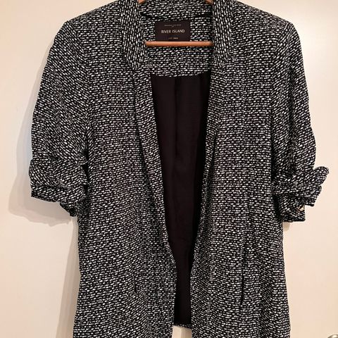 Blazer fra River Island størrelse EUR 40