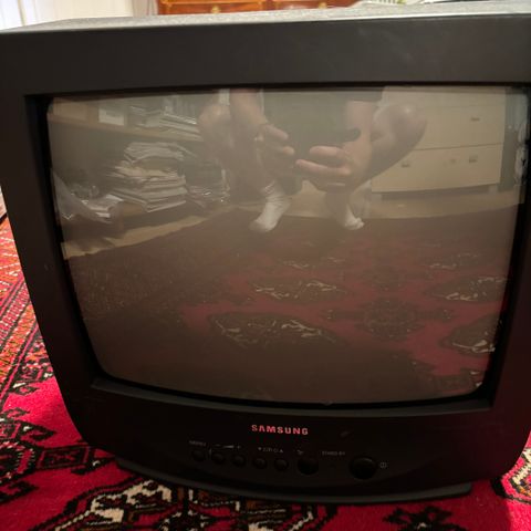 14" CRT TV