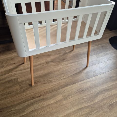 Bedside crib