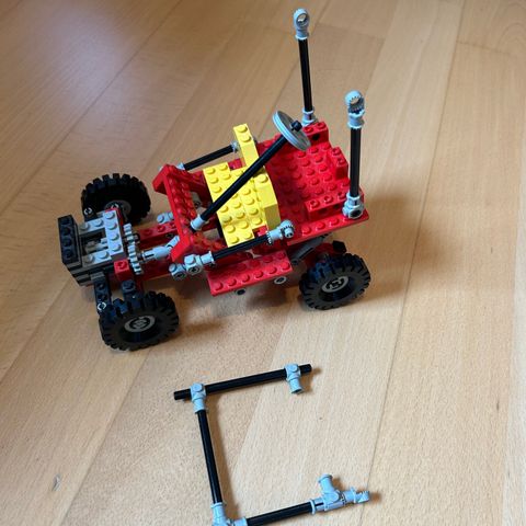 Lego technic Dune Buggy med fjæring selges