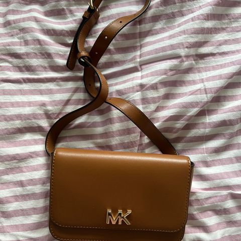 Michael kors sidebag