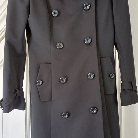 Flott Trenchcoat fra Blu selges billig