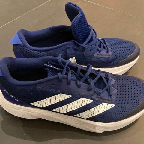 Adidas Adizero SL størrelse 42