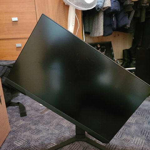 24" 144hz 1080p Samsung gaming skjerm