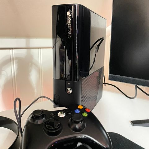 Xbox 360 E 500gb!