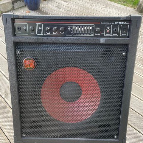 150w basskombo forsterker (BILLIG!)