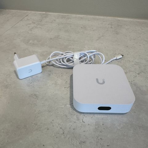 Ubiquiti UniFi Express (UX)