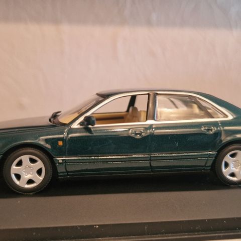 Audi A8 Minichamps