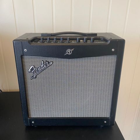 Fender Mustang II v2