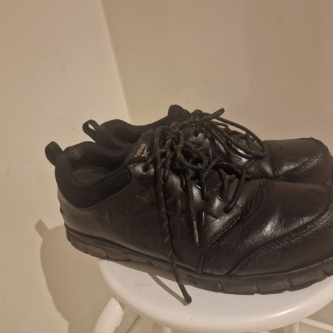 Vernesko Reebok størelse 43