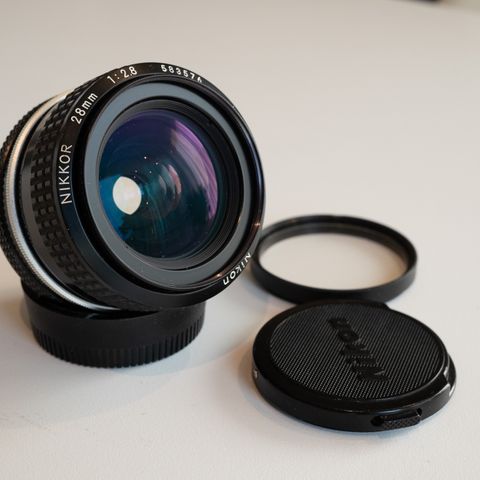 Nikon 28mm f/2.8 AI