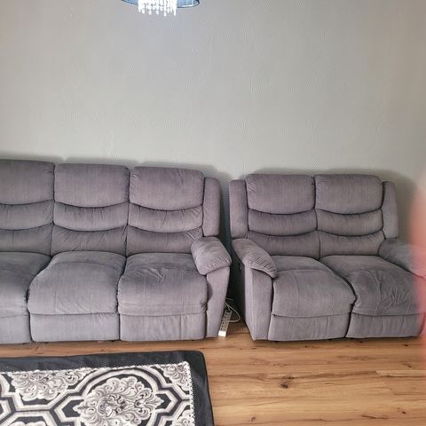 rimelig  sofa