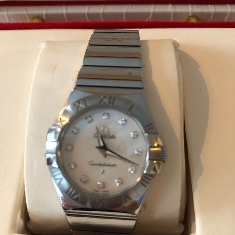 Omega Constellation dameur