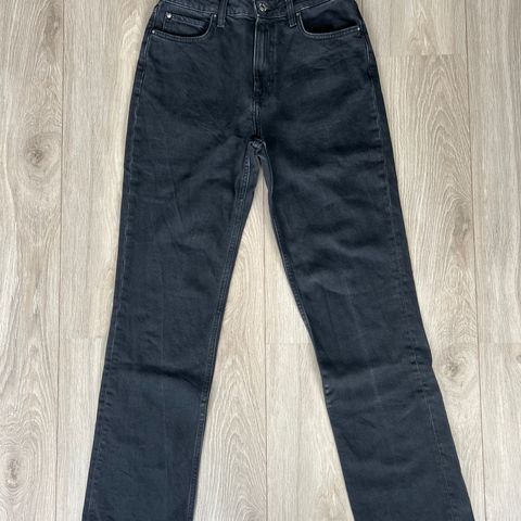 Som ny! Dongeribukse Cubus "straight mid waist" str. 28/32