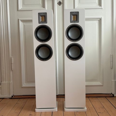 Audiovector QR3 selges