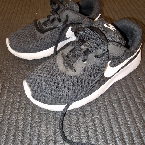 Nike joggesko strl 30