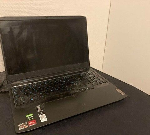 Selger min  Lenovo IdeaPad Gaming 3 15ARH05 15,6" bærbar gaming