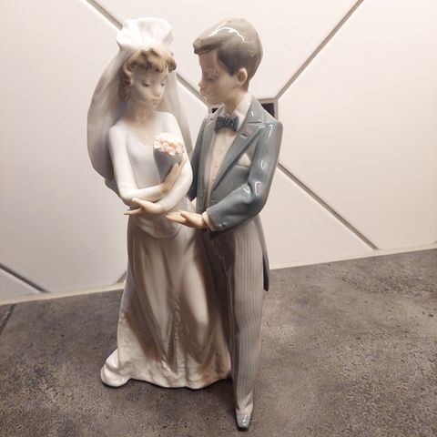 Lladro porselensfigur 5885 "From this day forward" m/original eske