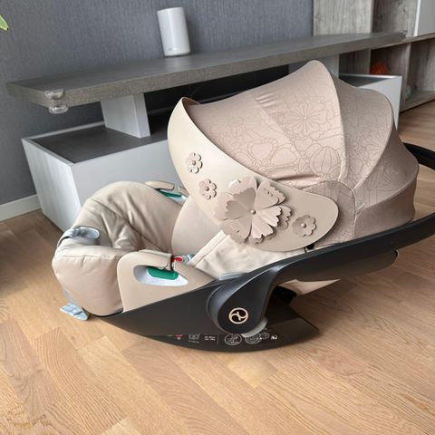 Bilstol Cybex Cloud Z2. Uten base