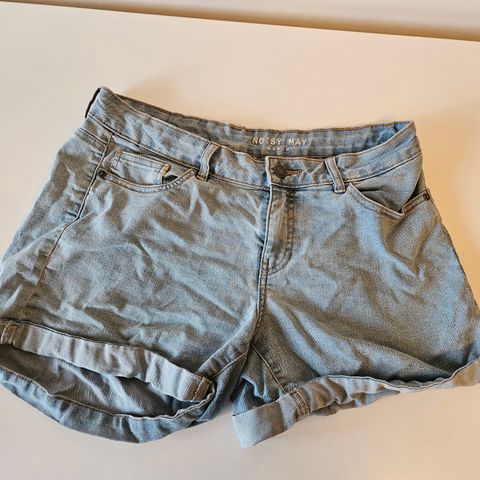 Shorts fra Noisy May