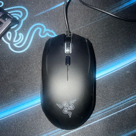 Razer Abyssus V2 - Gamingmus