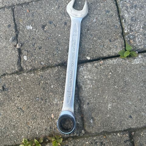 Tengtools skrallefastnøkkel 19’’