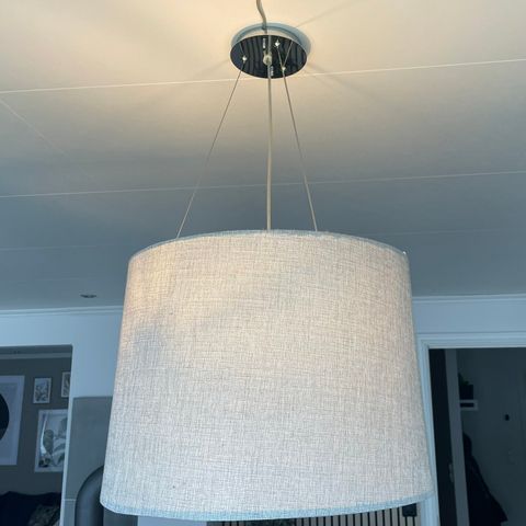 Grå taklampe